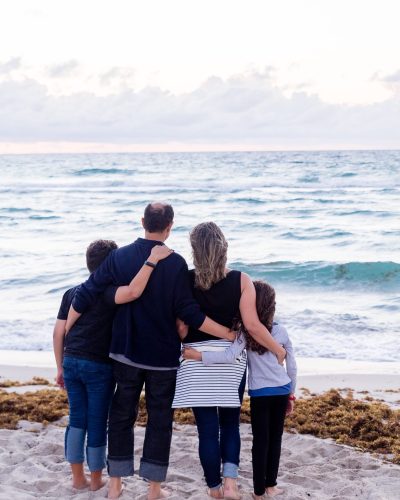 family-therapy-vancouver-counselling-session family-therapy-vancouver-counselling-session